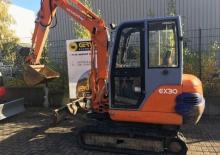 Mini excavatoare Hitachi EX 30 UR