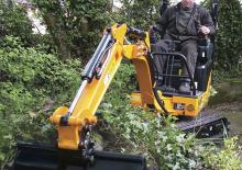 Mini excavatoare Hanix H09D