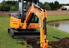 Mini excavatoare Hanix H27DR