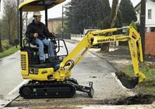 Mini excavatoare Komatsu PC16R-2