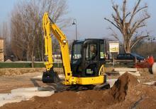 Mini excavatoare Komatsu PC35R-8