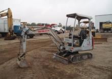 Mini excavatoare Takeuchi TB 15 S