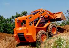 Mini încărcătoare Locust 1203