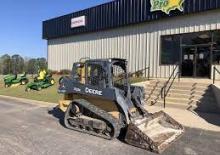 Mini încărcătoare John Deere Construction 323E