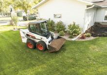 Mini încărcătoare Bobcat 450 B