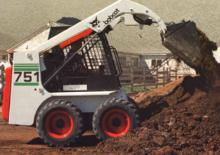 Mini încărcătoare Bobcat 751