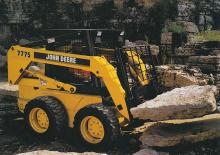 Mini încărcătoare John Deere Construction 7775
