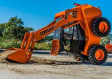 Mini încărcătoare Locust 903