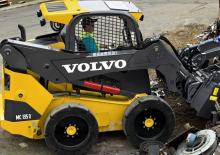 Mini încărcătoare Volvo MC135D
