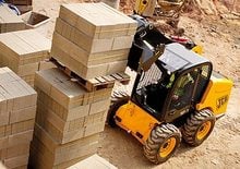 Mini încărcătoare JCB Robot 190 T