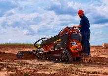Mini încărcătoare Ditch Witch SK1750