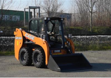 Mini încărcătoare Case SR130B