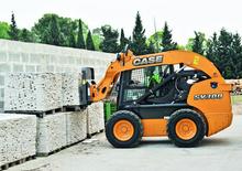 Mini încărcătoare Case SV 300