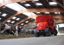 Mixere de alimentare cu autopropulsie Kuhn SPV Access 12.1 DL