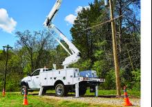 Nacele cu braț articulat montate pe trailer Altec AT48M/P