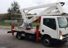Nacele cu braț articulat montate pe trailer Easy Lift EZ220 