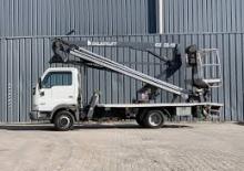 Nacele cu braț articulat montate pe trailer Galaxylift GX 22.10
