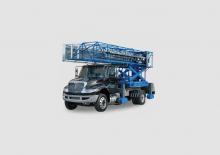 Nacele cu braț articulat montate pe trailer Anderson Hydra Platforms HPT 38