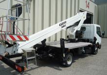 Nacele cu braț articulat montate pe trailer ISOLI PNT200H