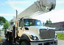 Nacele cu braț articulat montate pe trailer Bronto Skylift S 341 HLA