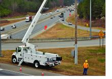 Nacele telescopice montate pe camion Altec ALB42M