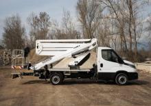 Nacele telescopice montate pe camion Klubb PNT220NLX