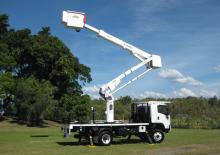 Nacele telescopice montate pe camion Terex TL60i