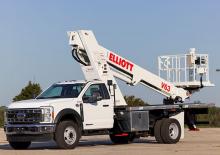 Nacele telescopice montate pe camion Elliott Equipment V63 HiReach
