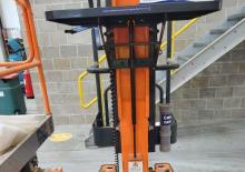 Nacele verticale cu un singur catarg Power Towers Powerpicker