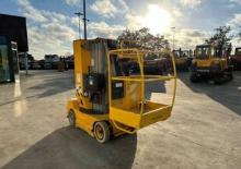 Nacele verticale cu un singur catarg Grove-Manlift (Delta) Toucan 861