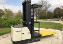 Order pickers (preparatoare de comenzi) Crown SP3520-30