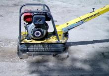 Plăci vibratoare cu o singură direcție Vibromax AT 15
