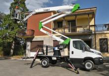 Nacele cu braț articulat montate pe trailer Comet 20-10 HQ 