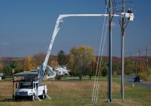 Nacele cu braț articulat montate pe trailer Altec AA67E-E100