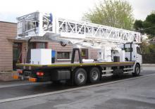 Nacele cu braț articulat montate pe trailer Barin ABC 170/L