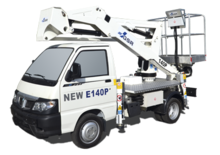 Nacele cu braț articulat montate pe trailer GSR E 140 P Comfort