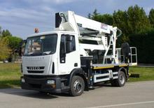 Nacele cu braț articulat montate pe trailer GSR E 250 PXJ Comfort