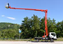 Nacele cu braț articulat montate pe camion Ruthmann ECOLINE R/RS 200