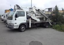 Nacele cu braț articulat montate pe trailer ISOLI PNT 185
