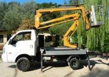 Nacele cu braț articulat montate pe trailer Oil & Steel Snake 1465
