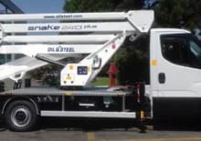 Nacele cu braț articulat montate pe trailer Oil & Steel Snake 2413 Plus