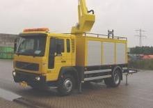 Nacele cu braț articulat montate pe trailer Custers Taurus 200-16