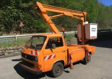 Nacele cu braț articulat montate pe trailer Ruthmann V 90