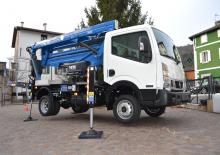 Nacele cu braț articulat montate pe trailer CTE ZED 21.3 JHV