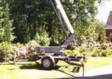 Nacele cu braț articulat montate pe trailer Paus Worklift G 13 A
