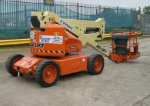 Nacele cu braț articulat pe roți JLG 45 E