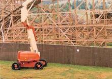 Nacele cu braț articulat pe roți JLG 600A