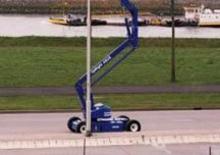 Nacele cu braț articulat pe roți UpRight AB 38 Lite