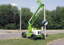 Nacele cu braț articulat pe roți Niftylift HR 12