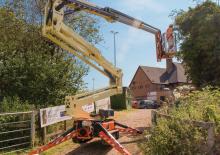 Nacele cu braț articulat pe șenile JLG X600AJ